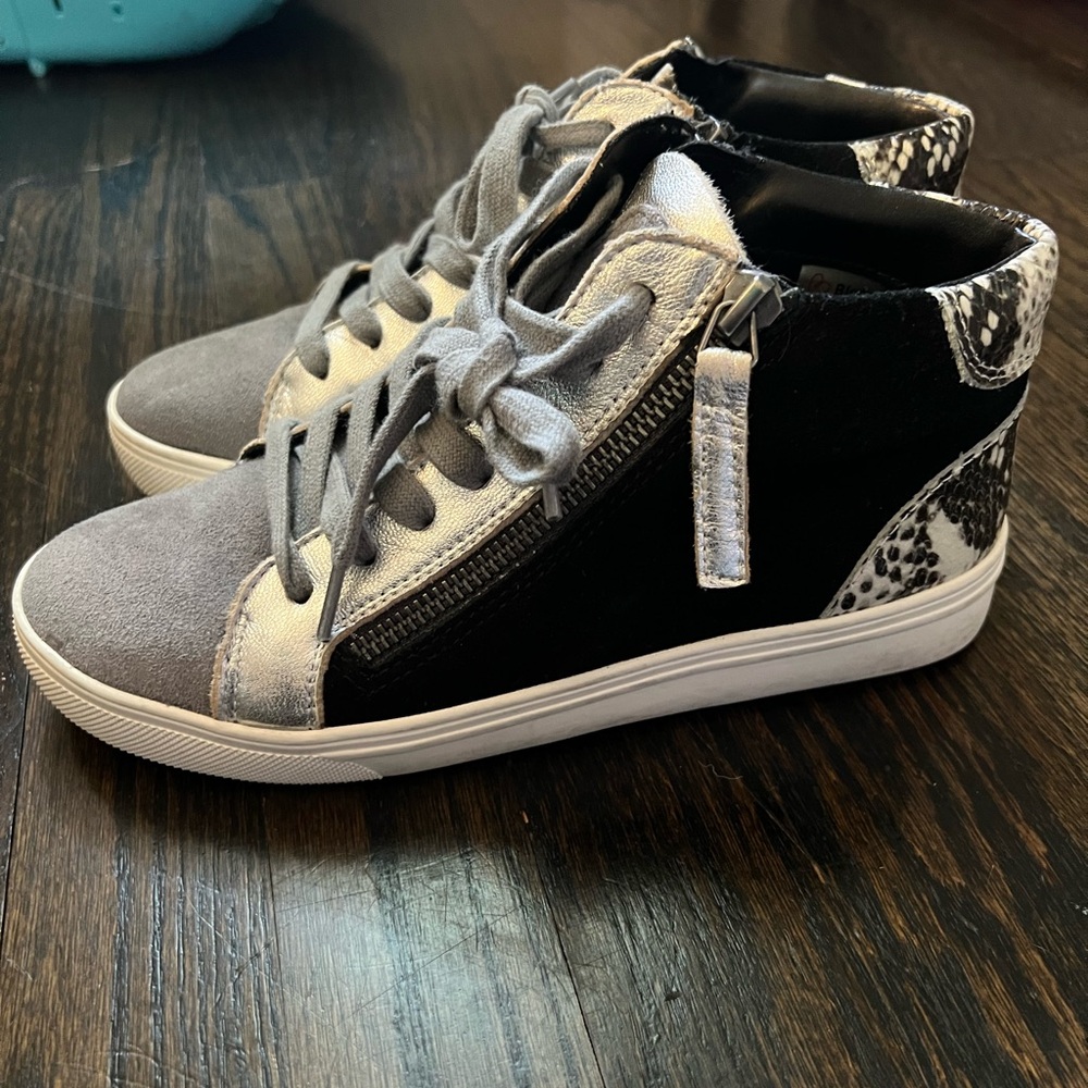 Blondo Genesis Sneaker